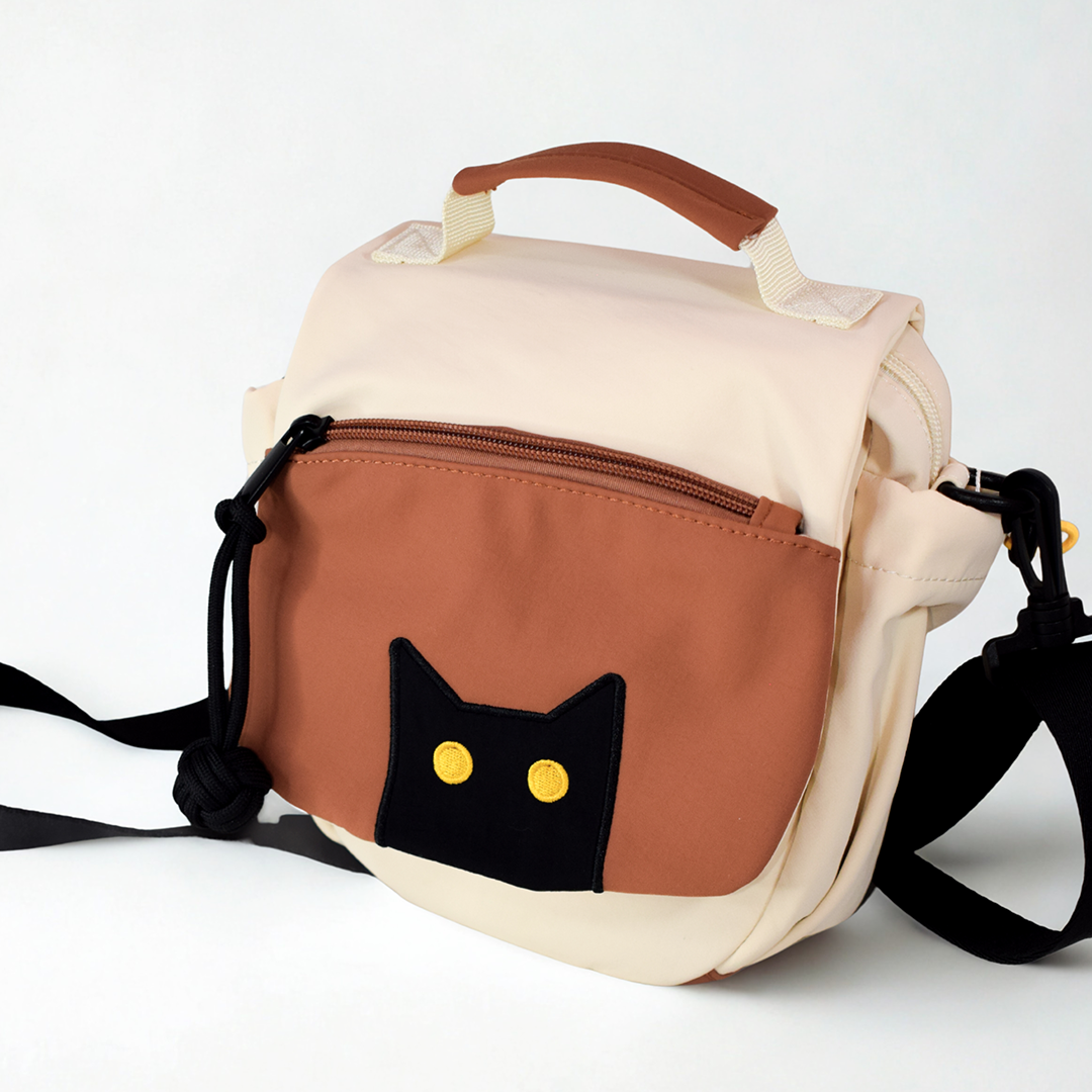 The Nomad Mini Carrier